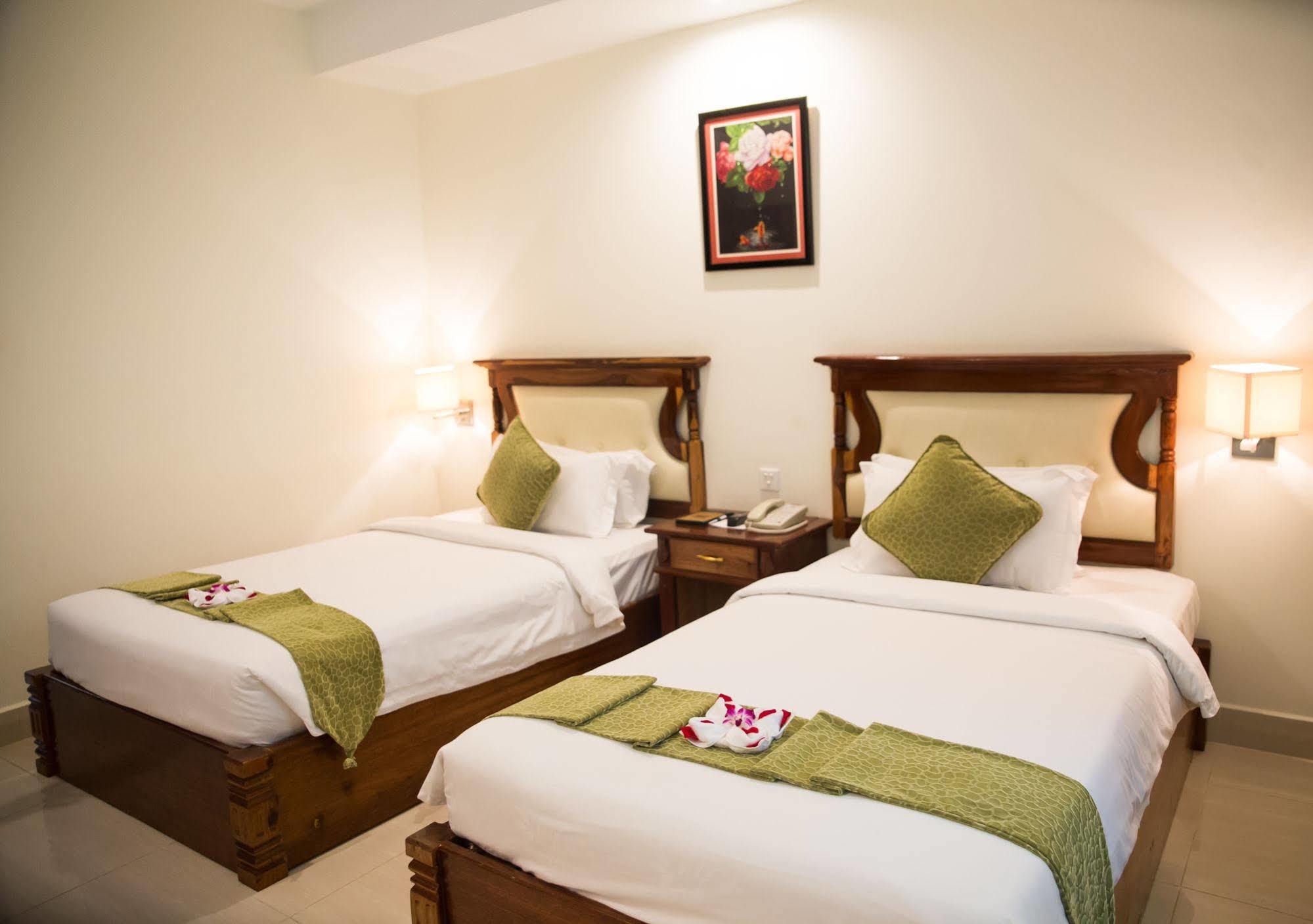 Green Palace Hotel Phnom Penh Bagian luar foto